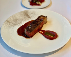 Cumbrian beef rib eye, beetroot, caviar & juniper 