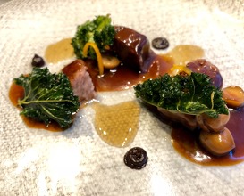Parpatana stew and veal with hazelnuts like chickpeas, crispy kale and citrus 