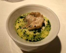 Celeriac grilled in Beachtree, bread of the shells, broth of the remains and oil of the stems 