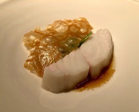 Aged turbot with sun choke meat, dandelion and baked duck tongues 