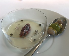 2018 Gilda (anchovy, chili pepper and olive) with Agrucapers' caper soup and 'Balfegó" tuna tartare