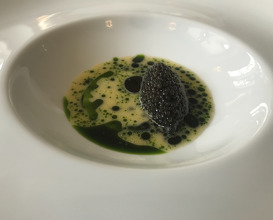 Caviar Søllerød Selected, langoustine & sauce from cabbage & parsley