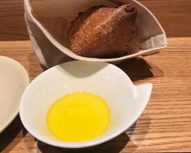 Bread and olive oil from Pieropan