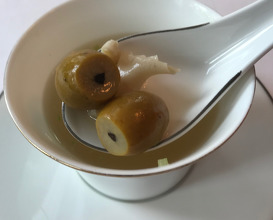青欖燉海螺 Double-boiled Sea-Whelk, Green Olive
