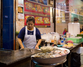 Dinner at Hoi Tod Chaw-Lae หอยทอดชาวเล