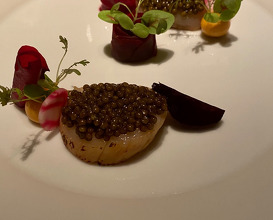 Scallops Imperial caviar & beetroot