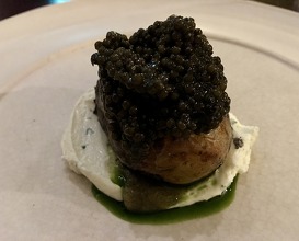 On the embers: potato, caviar, Kombu 