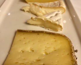 Cheeseboard from the region 