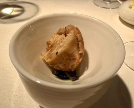 Celeriac grilled in Beachtree, bread of the shells, broth of the remains and oil of the stems 