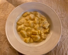 Homemade potato gnocchi with Castelmagno cheese sauce 