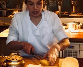 Onion bread, baked in the stone oven, cheese 