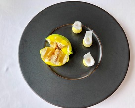 Vision of a Riviera lemon, flavoured with thyme 