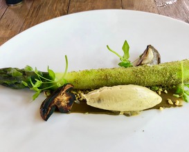 Asparagus rolled in gremolata, pistachio mousseline 