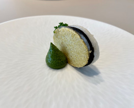 PRESERVED BLACK TRUFFLE WITH CHAMPAGNE CREAM