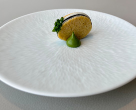 PRESERVED BLACK TRUFFLE WITH CHAMPAGNE CREAM