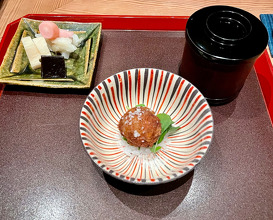 Dinner at Wakuden Kodaiji (高台寺 和久傳)