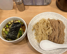 Dinner at 麺や麦ゑ紋