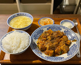 Dinner at 燕酒家