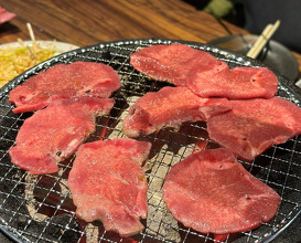 Dinner at 赤身肉・塩ホルモン　天平（tenpei）心斎橋店