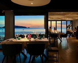 Dinner at L'Arôme by the sea