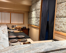 Sushi dinner at Members Only SEITEN no HEKIREKI