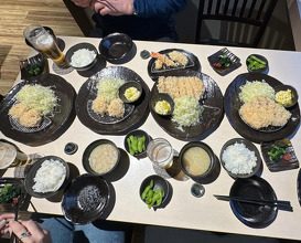 Lunch at とんかつ憲進 Tonkatsu Kenshin