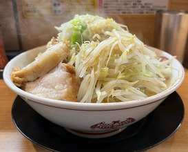 Dinner at ラーメン豚山 幡ヶ谷店