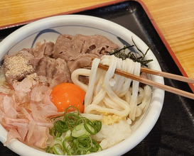 Dinner at 手造りうどん 楽々