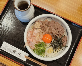 Dinner at 手造りうどん 楽々