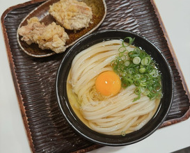 Dinner at うどん 丸香