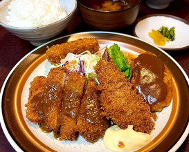 Dinner at とんかつの店ミヤコ