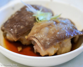 Dim sum with parents at Forum