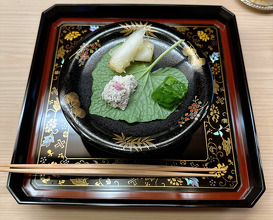 Lunch at Kataori (片折)