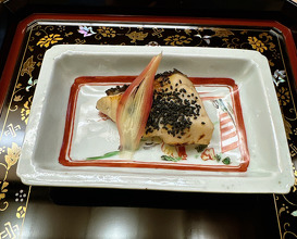 Lunch at Kataori (片折)