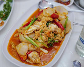 Dinner at เจ๊ไฝ (Jay Fai)