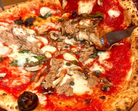 Dinner at Pizza Napoletana Da ENO ピッツァナポレターナダエノ
