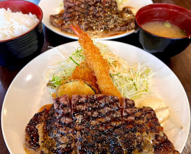 Dinner at 洋食喫茶さかえ