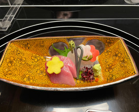 Lunch at KASHIWAYA Osaka Senriyama (柏屋 大阪千里山)