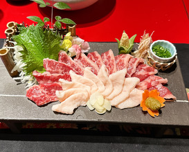 Dinner at Sakuraan