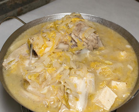 Dinner at Auntie Guan's Kitchen