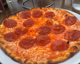 Dinner at Mister O1 Extraordinary Pizza