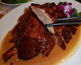 Dinner at 甘牌燒鵝 Kam's Roast Goose