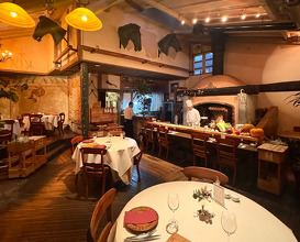 Dinner at 軽井沢　レストラン　ピレネー, Karuizawa Restaurant Pyrenees