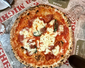 Dinner at L'Antica Pizzeria Da Michele Singapore