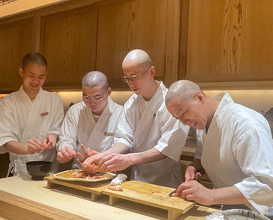 Dinner at Hato (波濤)