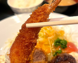 Dinner at ランチと肉汁とお酒 ハンバール なんばウォーク店