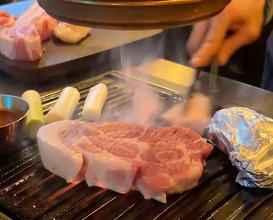 Dinner at 금돼지식당 - Gold Pig