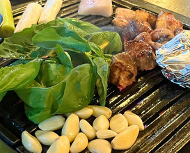 Dinner at 금돼지식당 - Gold Pig