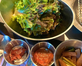Dinner at 금돼지식당 - Gold Pig