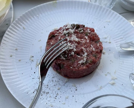 Dinner at Le Benjamin Bar&Bistro